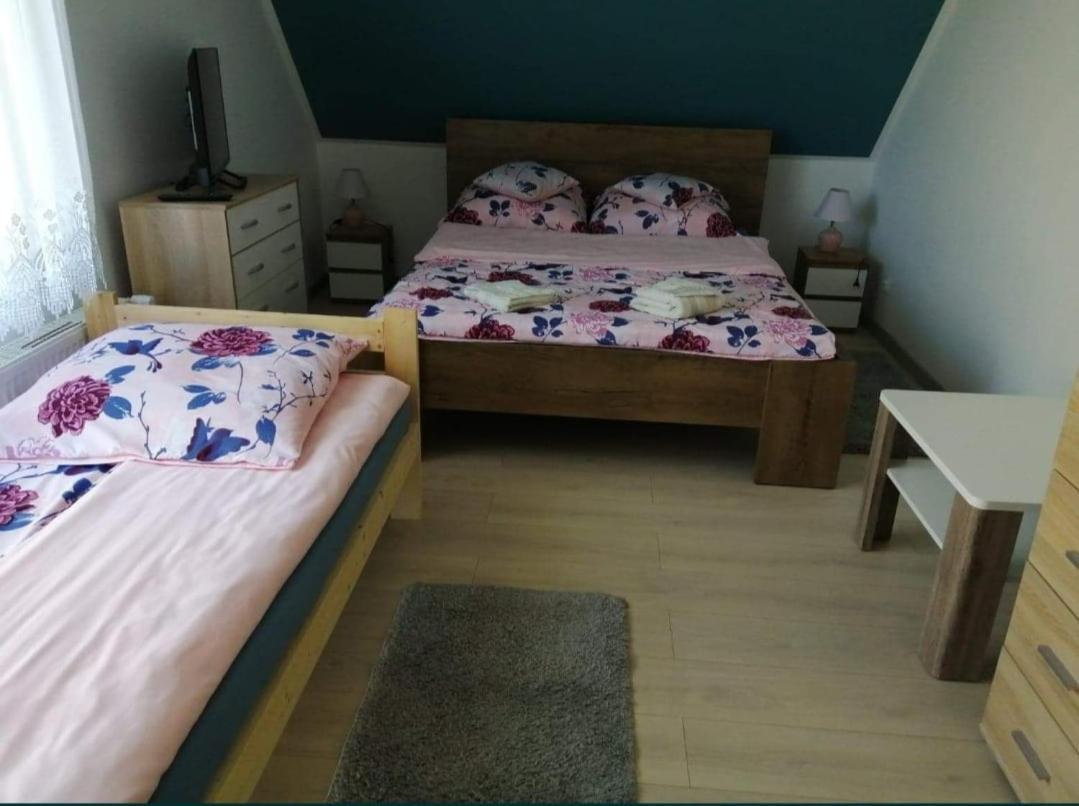 Pokoje U Izy Stare Kiejkuty Szczytno  Exterior photo